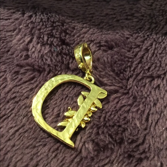 18K Gold Plated Toscana Italian Botonical Floral Initial D Enhancer Bail NWT - Picture 5 of 7